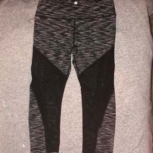 Capri gym pants